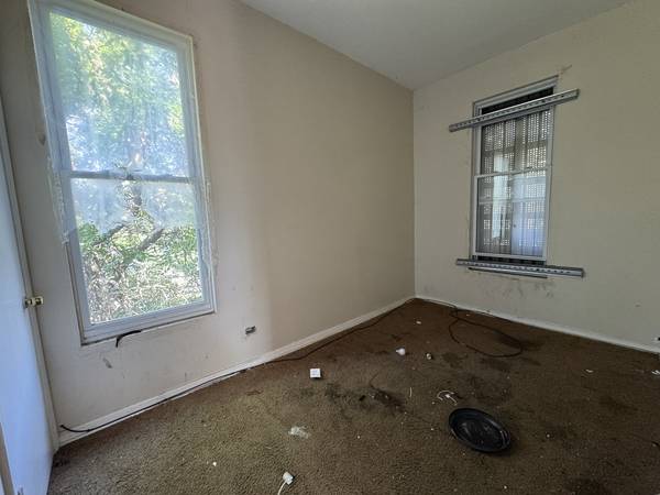 5851 S Wabash AVE, Chicago, IL 60637
