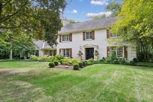1830 Hampton CRSE, St. Charles, IL 60174