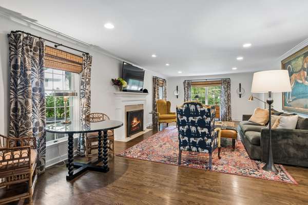 1830 Hampton CRSE, St. Charles, IL 60174