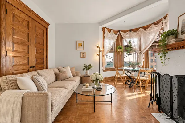 2800 N Pine Grove AVE #8CD, Chicago, IL 60657