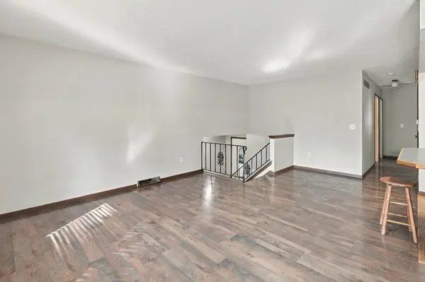 3330 Fairview DR, Bettendorf, IA 52722