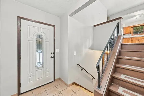 3330 Fairview DR, Bettendorf, IA 52722