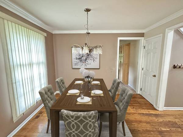 700 Butterfield DR, Algonquin, IL 60102