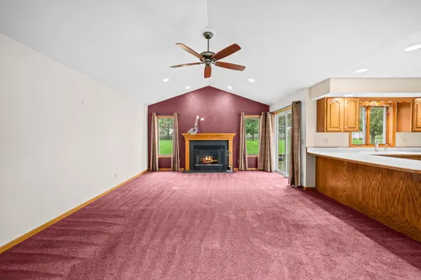 6626 Shadybrook TRL, Loves Park, IL 61111