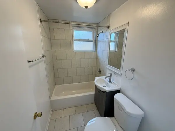 2219 W 47th ST, Chicago, IL 60609