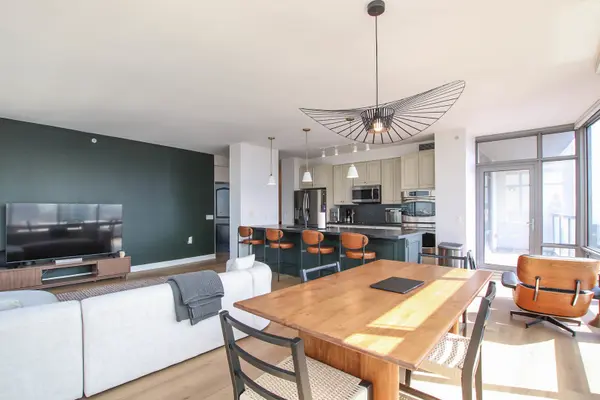 100 E 14TH ST #1706, Chicago, IL 60605