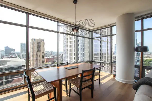 100 E 14TH ST #1706, Chicago, IL 60605