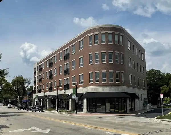 555 Roger Williams AVE #407, Highland Park, IL 60035
