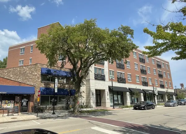 555 Roger Williams AVE #407, Highland Park, IL 60035