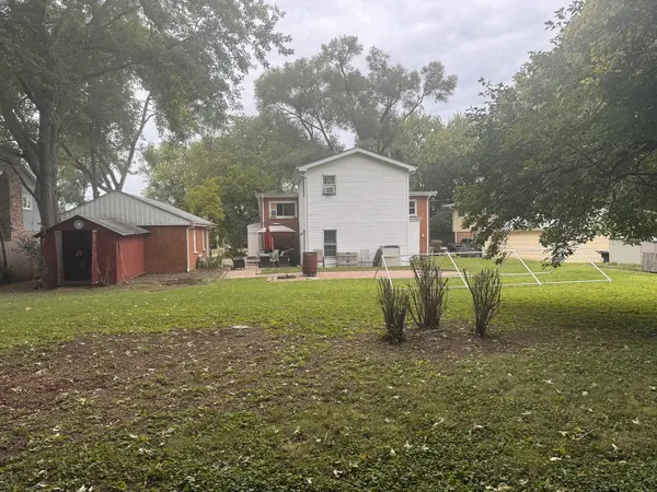 213 Edgemont ST, Mundelein, IL 60060