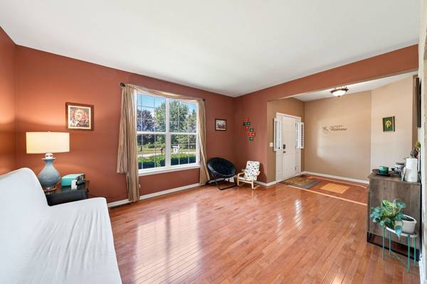37061 N Bonnie Brae RD, Lake Villa, IL 60046