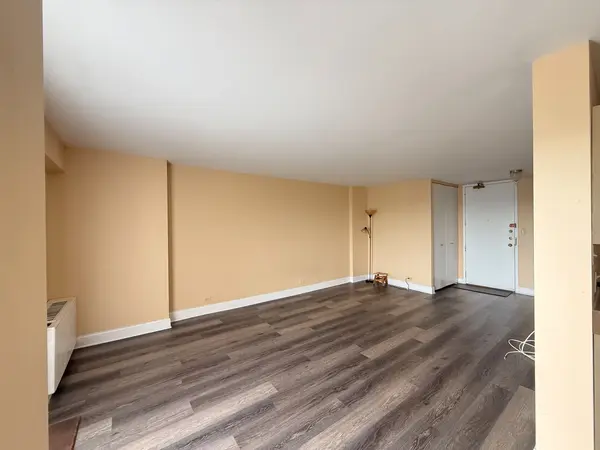 7141 N Kedzie AVE #912, Chicago, IL 60645