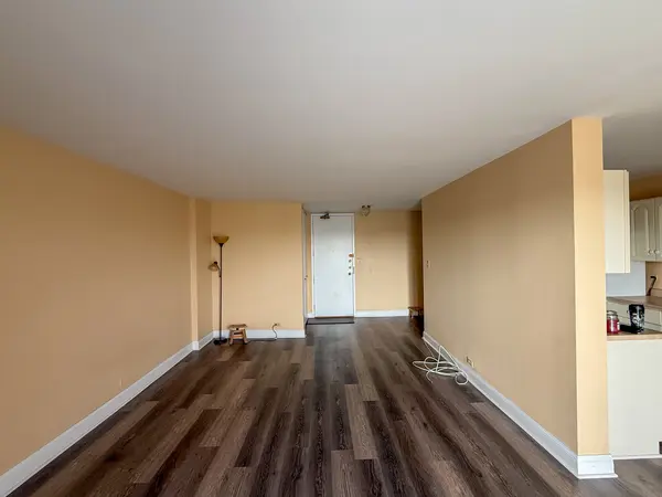 7141 N Kedzie AVE #912, Chicago, IL 60645