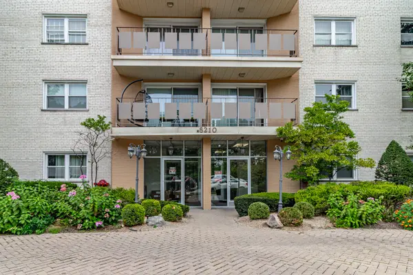 8210 ELMWOOD ST #314, Skokie, IL 60077