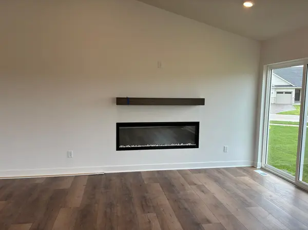 10919 Hemingway AVE S, Cottage Grove, MN 55016