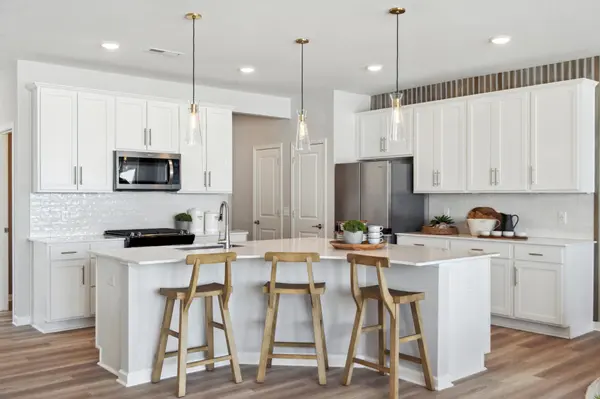 14924 Avondale VW, Rosemount, MN 55068
