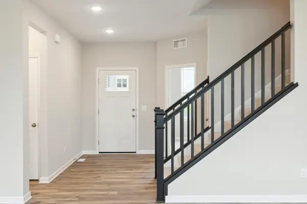 15016 Ashtown LN, Rosemount, MN 55068