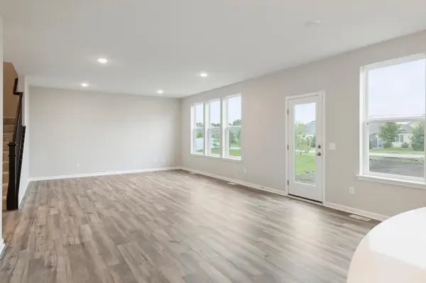15016 Ashtown LN, Rosemount, MN 55068
