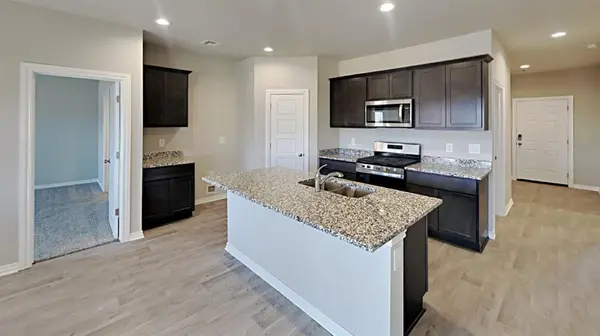 4312 Colt DR, Mustang, OK 73064