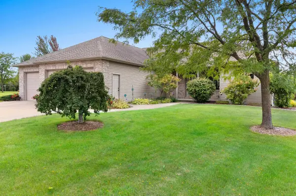 442 WINDMILL DR, Kaukauna, WI 54130