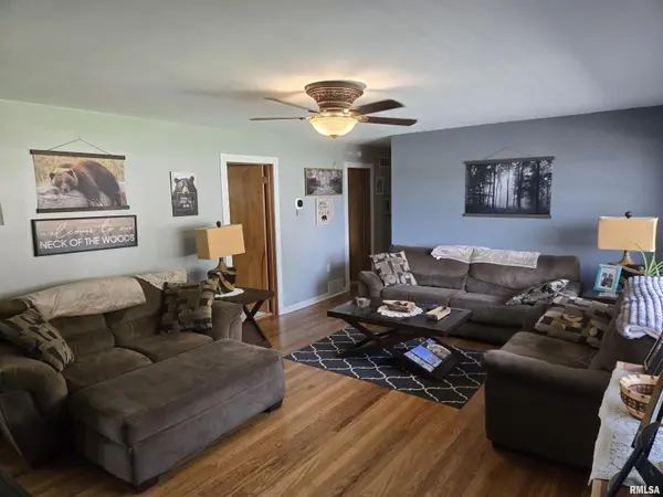 170 S PLEASANT AVE, Galesburg, IL 61401