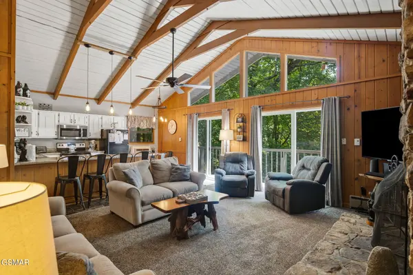 1103 Alpenrose Road, Gatlinburg, TN 37738
