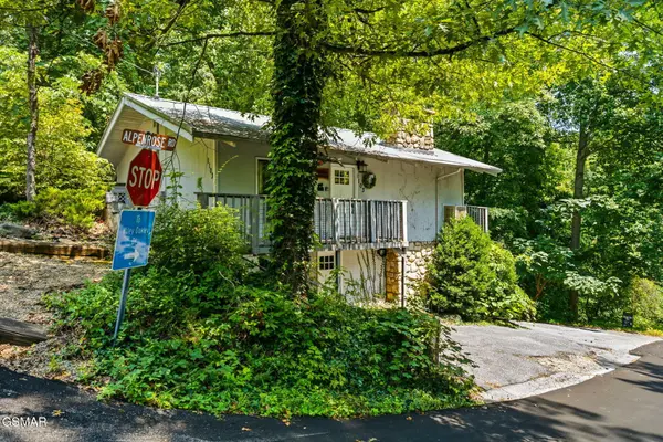 1103 Alpenrose Road, Gatlinburg, TN 37738