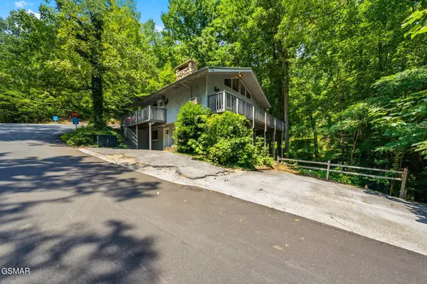 1103 Alpenrose Road, Gatlinburg, TN 37738