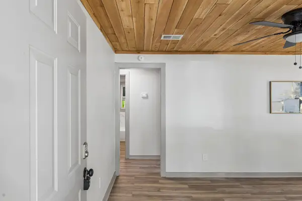 527 3rd St, Lawrenceburg, TN 38464
