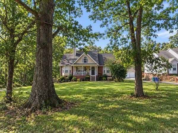 116 Ben Albert Rd, Cottontown, TN 37048