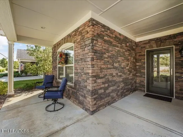 923 Pryse Farm Blvd, Knoxville, TN 37934