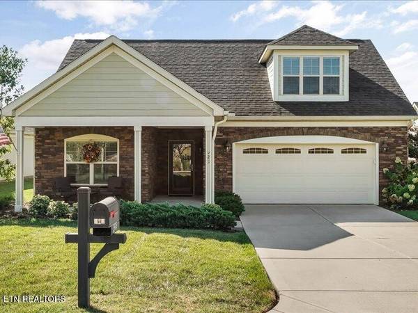 923 Pryse Farm Blvd, Knoxville, TN 37934