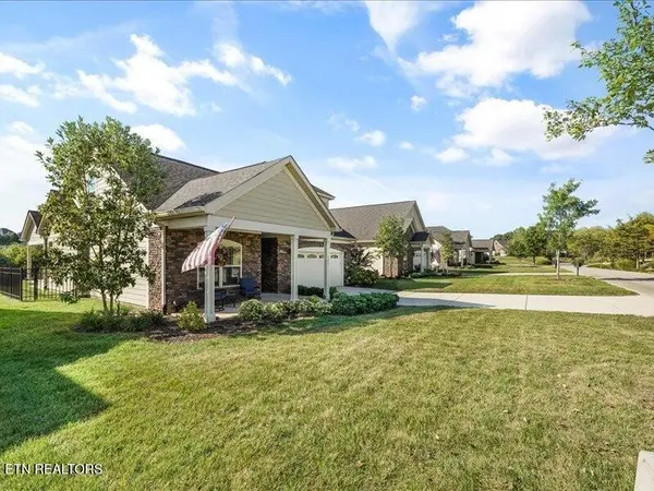 923 Pryse Farm Blvd, Knoxville, TN 37934