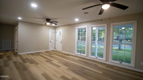 1072 Sunset Circle, Newport, TN 37821