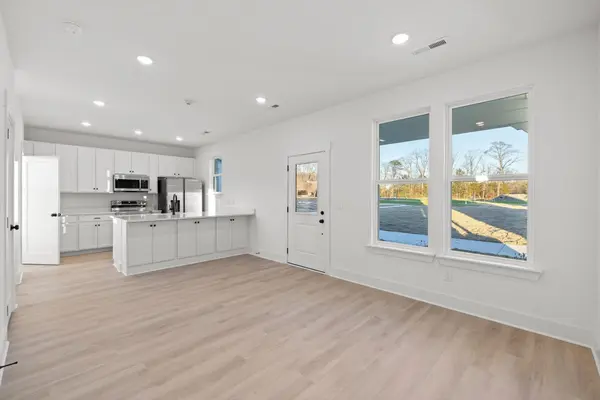 3483 Northpoint Boulevard, Hixson, TN 37343