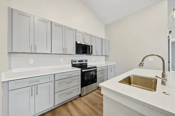 1242 Steve Hawley Ln., Salina, KS 67401