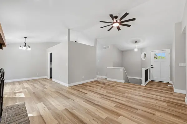 431 W White Tail St, Derby, KS 67037