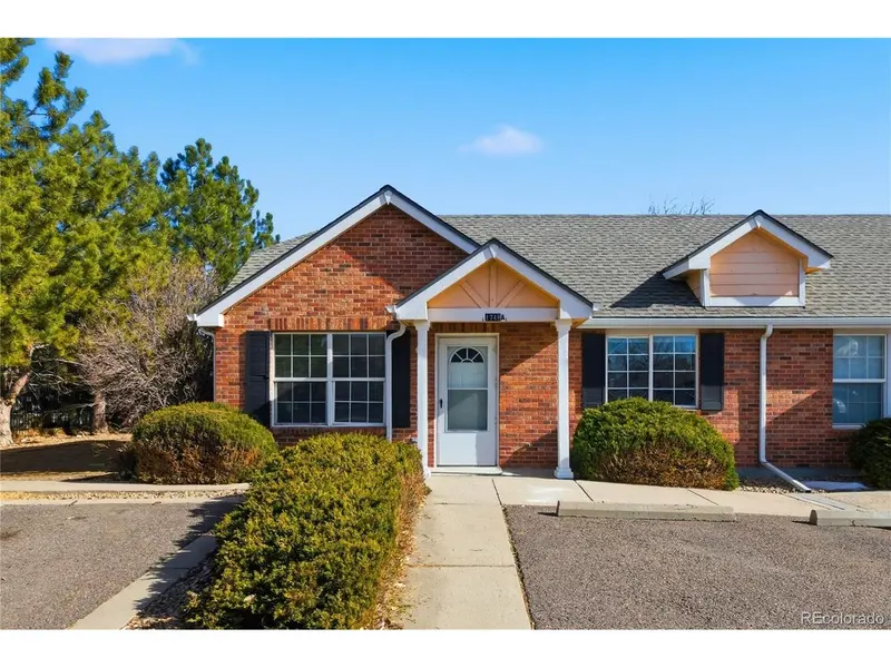1748 Eagle #A, Aurora, CO 80011