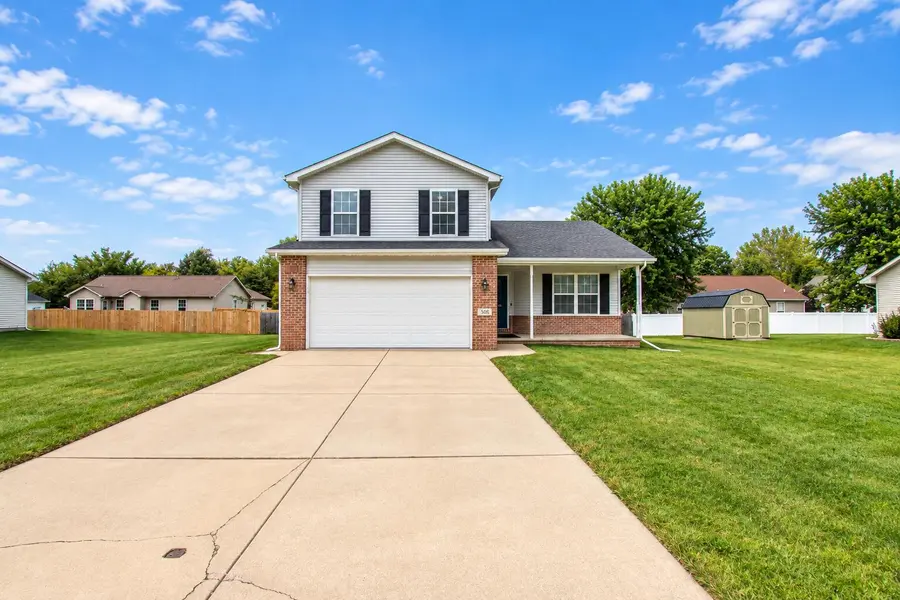 568 Fox Burrow CT, Valparaiso, IN 46385
