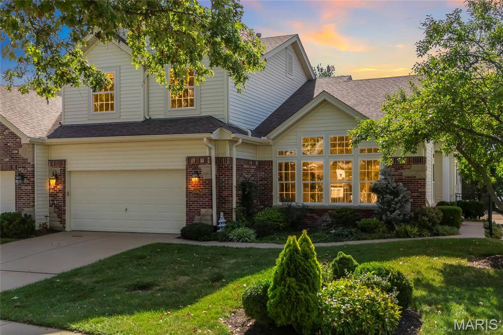14762 Thornbird Manor Pkwy, Chesterfield, MO 63017