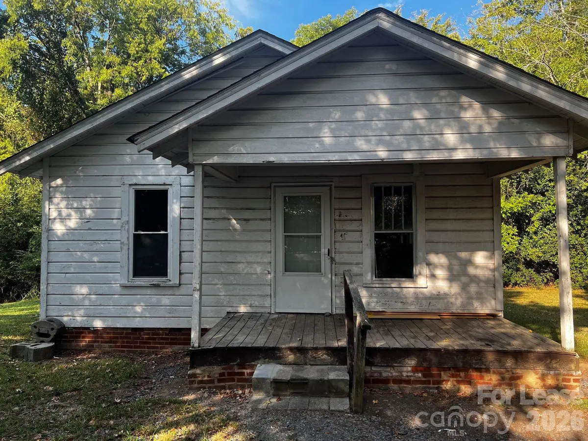 209 Berry AVE, Albemarle, NC 28001