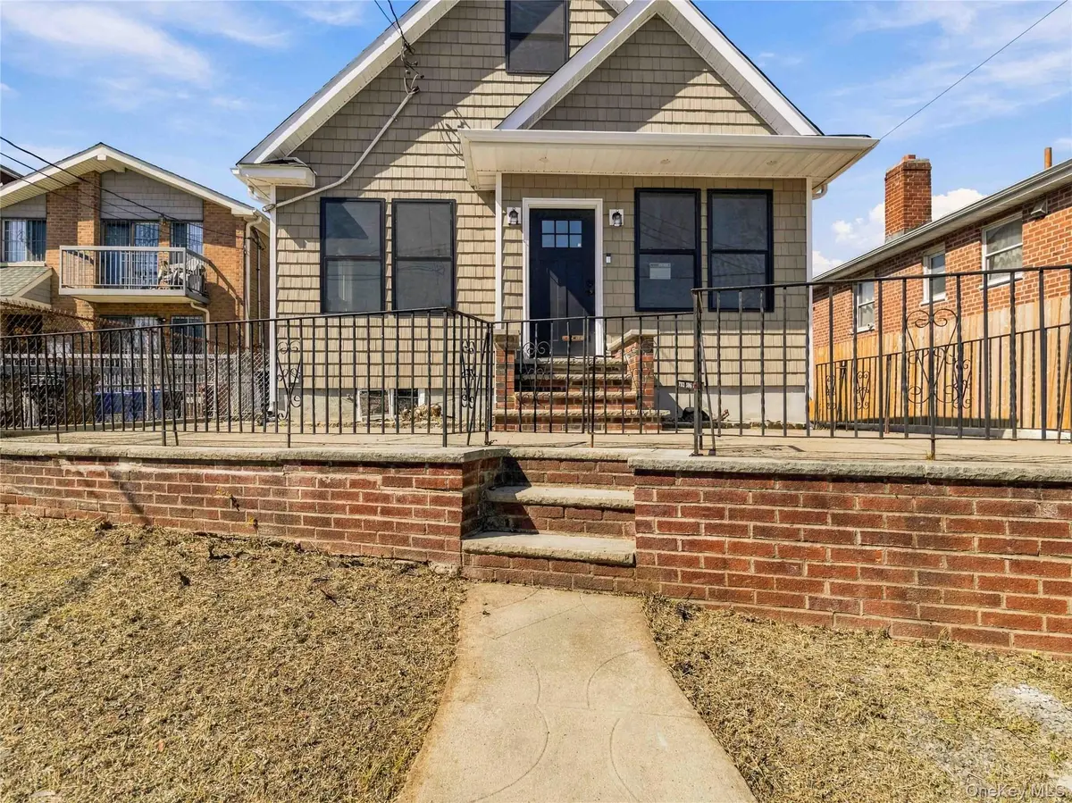 7813 58th AVE, Middle Village, NY 11379