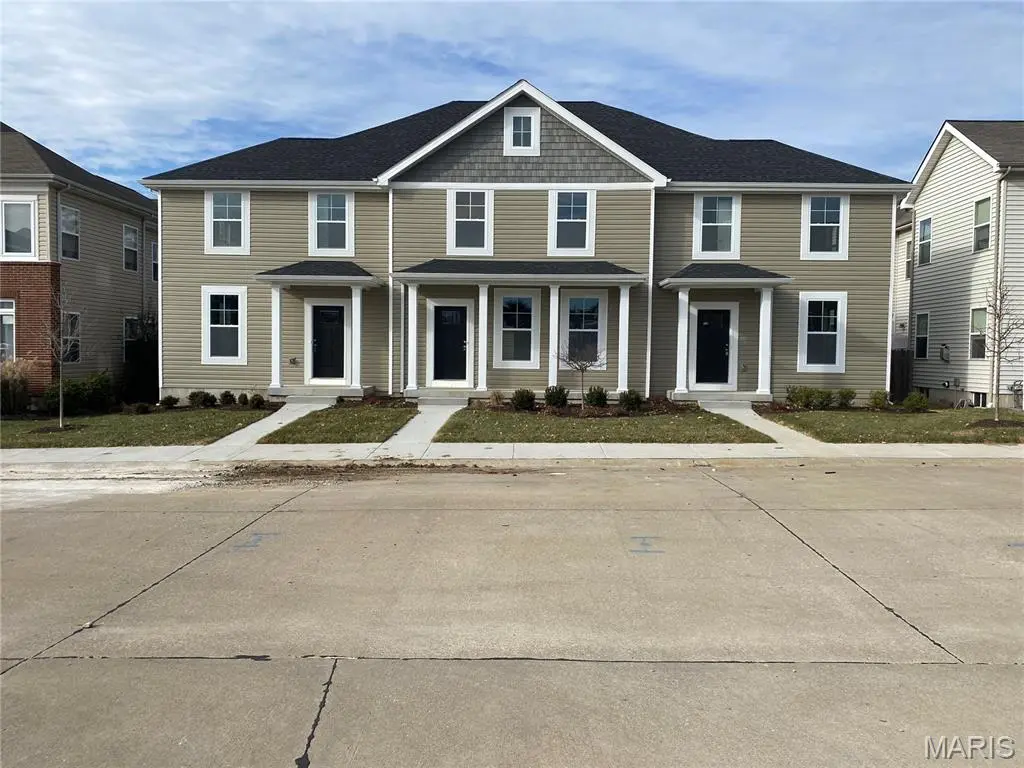 7121 Trainor PL #Middle, St Louis, MO 63116