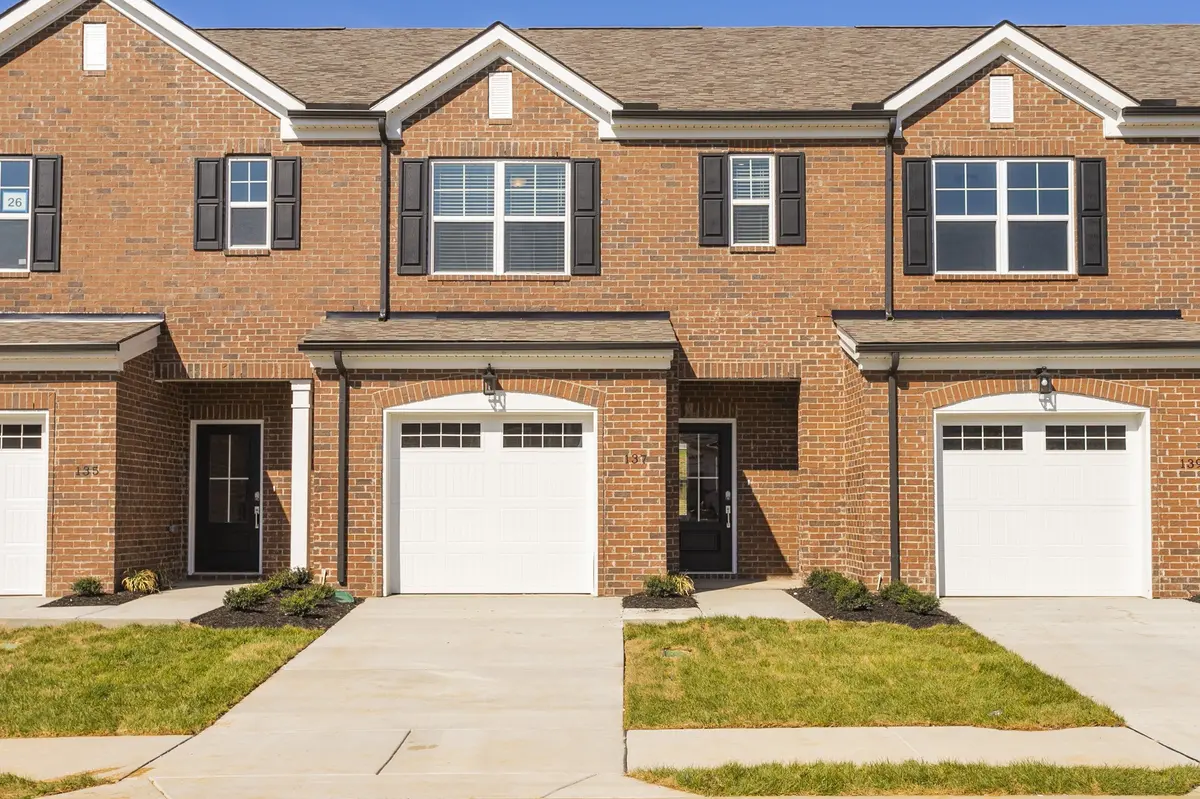 137 Fister Dr, Lebanon, TN 37090