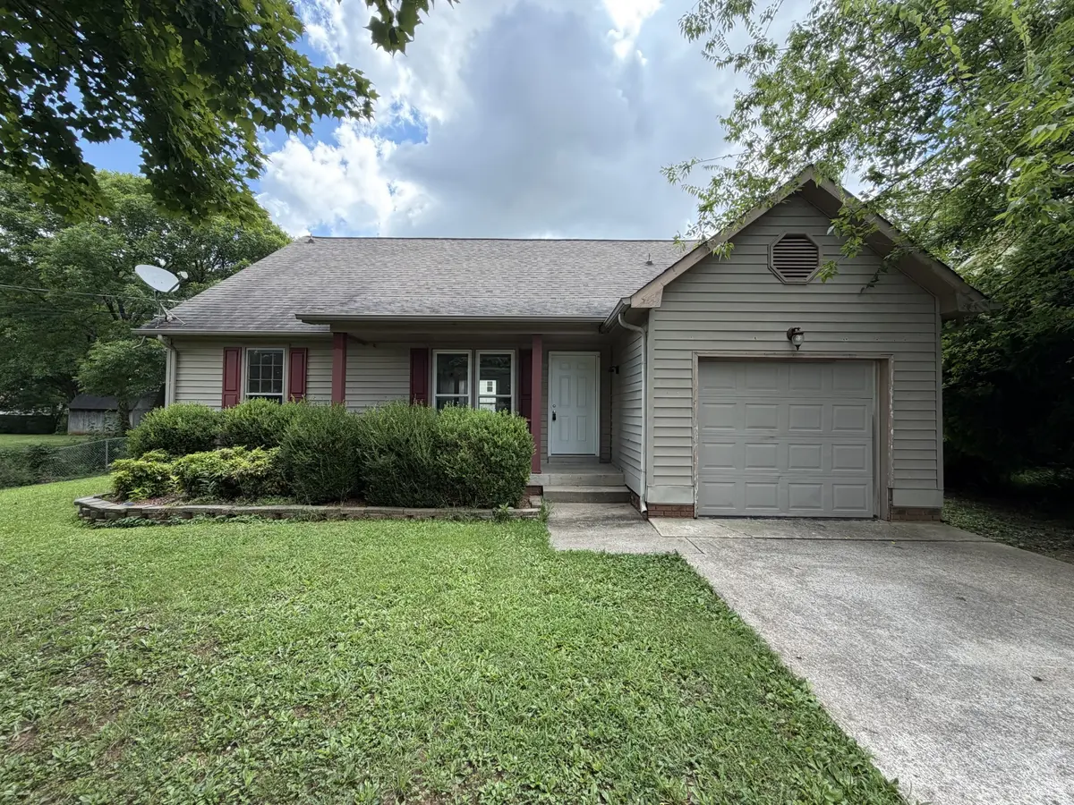 3409 Minor Dr, Clarksville, TN 37042