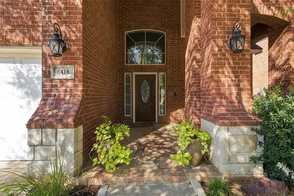8414 Romanway Drive, Dallas, TX 75249