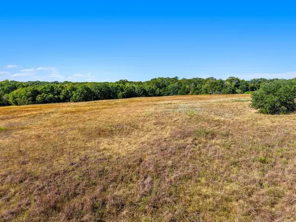 470 Oak Mott Road, Eddy, TX 76524