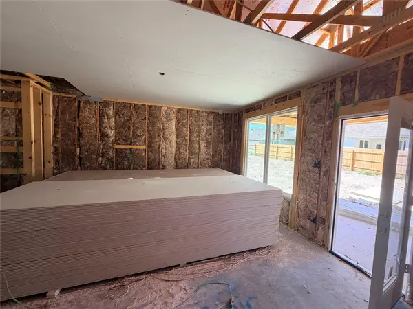 237 Lazy Lizzy RD, Jarrell, TX 76537