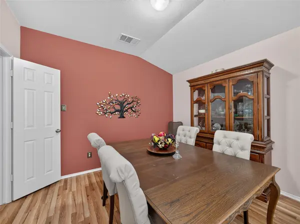 427 Buckingham DR, Kyle, TX 78640