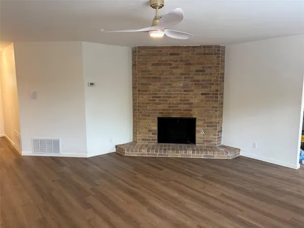 10510 School House LN, Austin, TX 78750